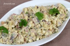 sałatka śledziowa z curry