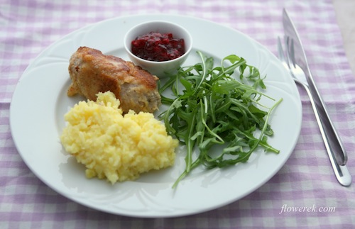Cordon bleu z camembertem i gruszką