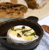Zapiekany camembert