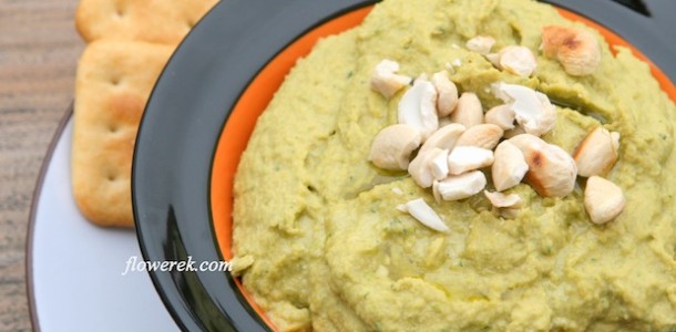 Hummus bazyliowy
